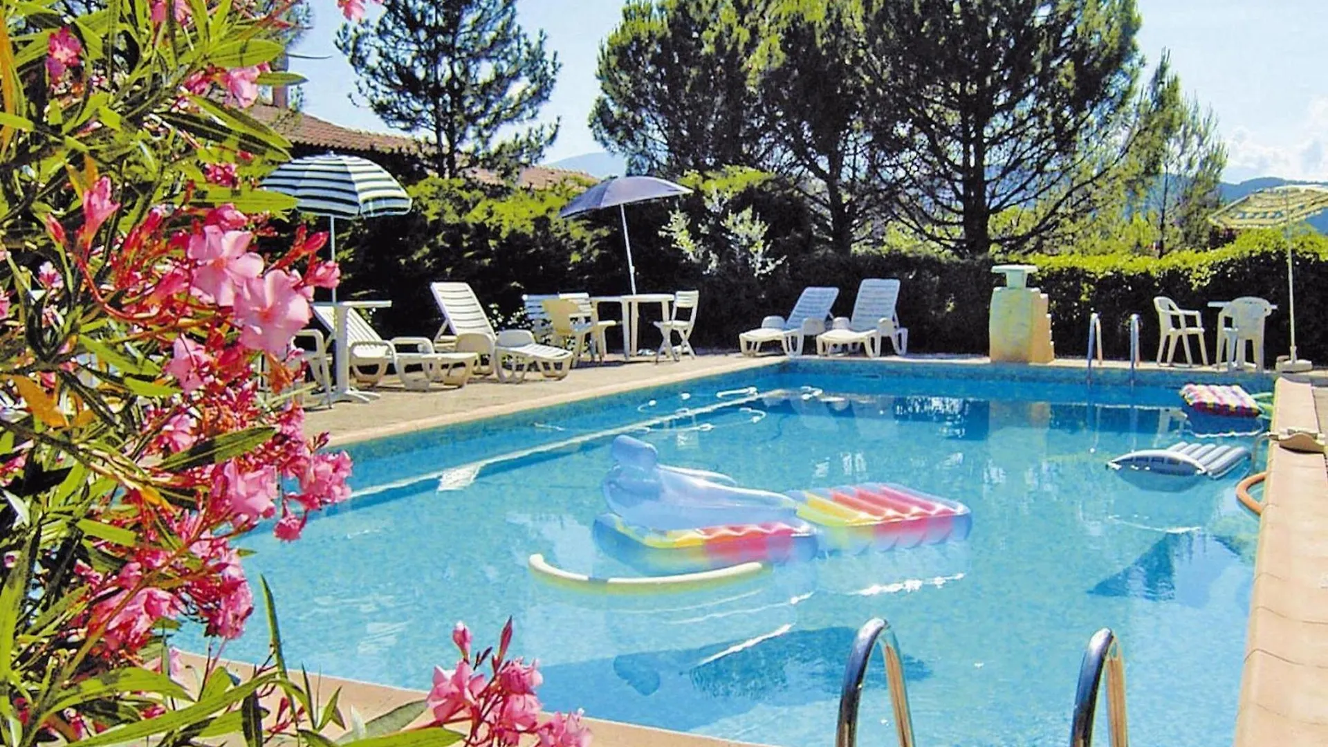 Holiday Home With Swimming Pool Vaison La Romaine