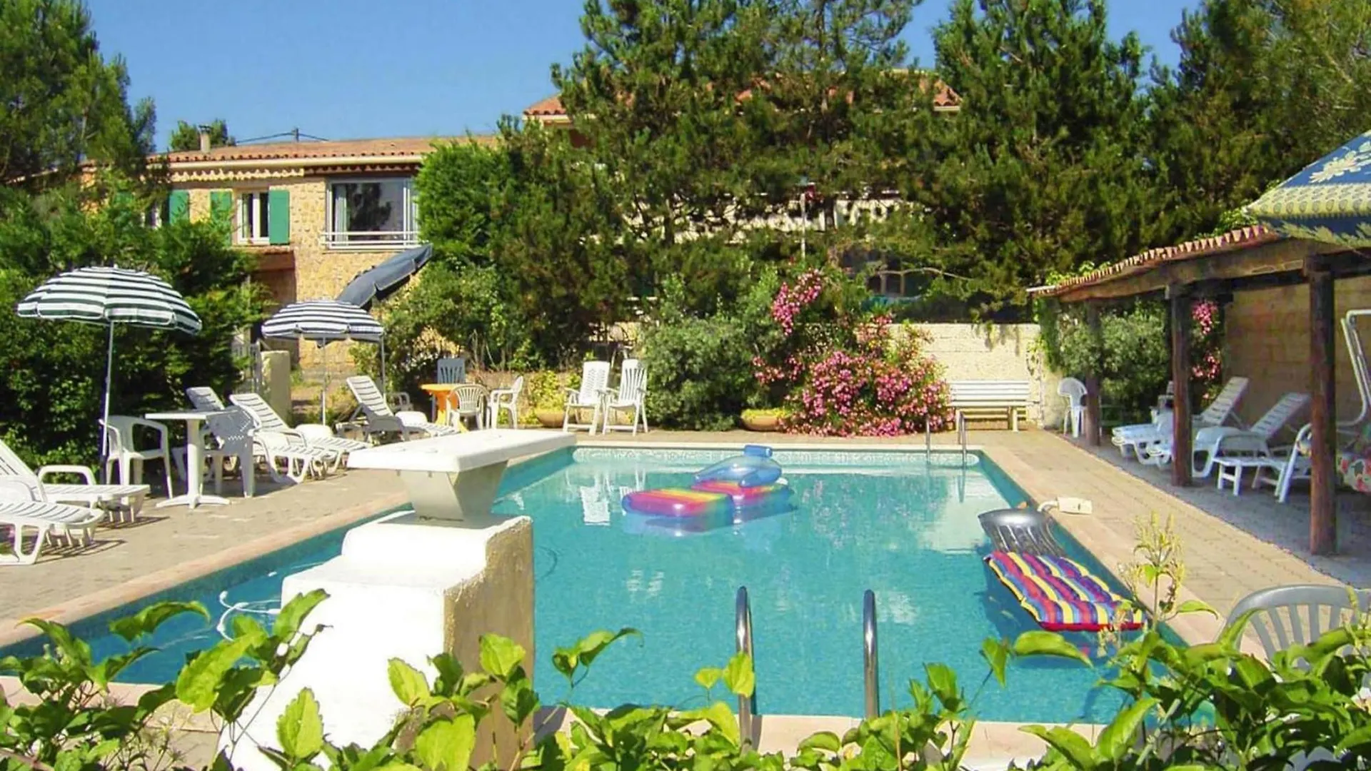 Holiday Home With Swimming Pool Vaison La Romaine France